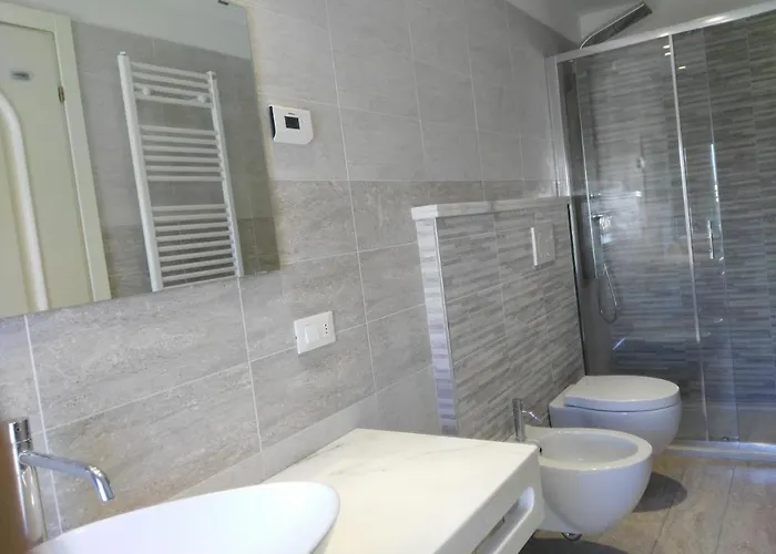 Biancaluna Bed & Breakfast *